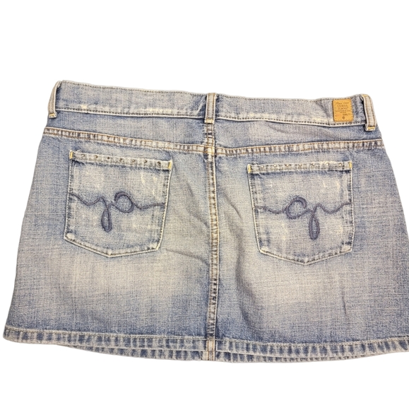 Guess demin distressed skirt - Picture 2 of 6